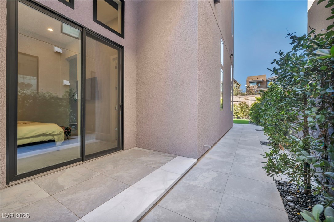 10896 Tranquil Hills Way