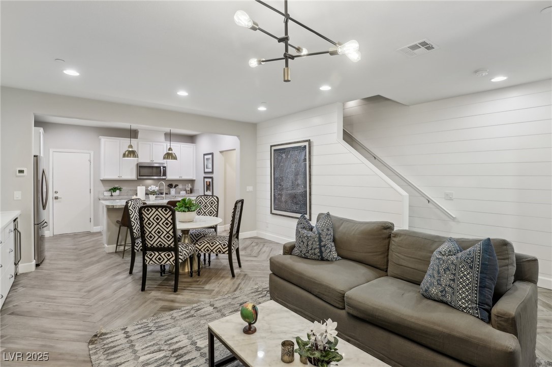 104 Alamere Falls Drive