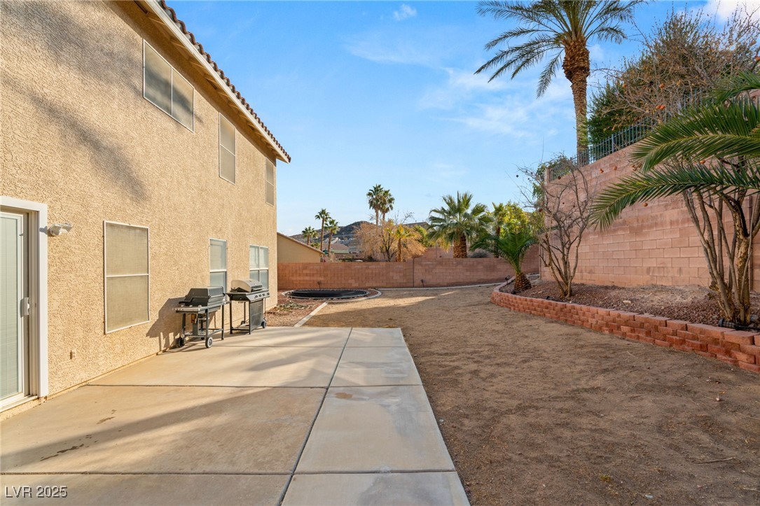 1365 Tranquil Skies Avenue