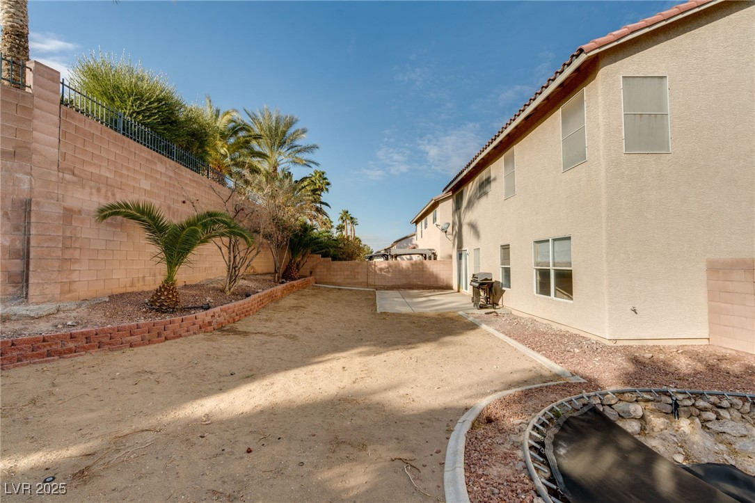 1365 Tranquil Skies Avenue