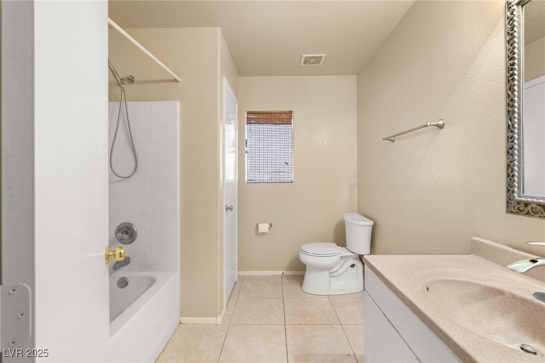 1365 Tranquil Skies Avenue