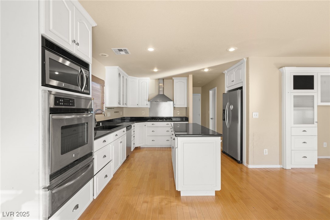 1365 Tranquil Skies Avenue