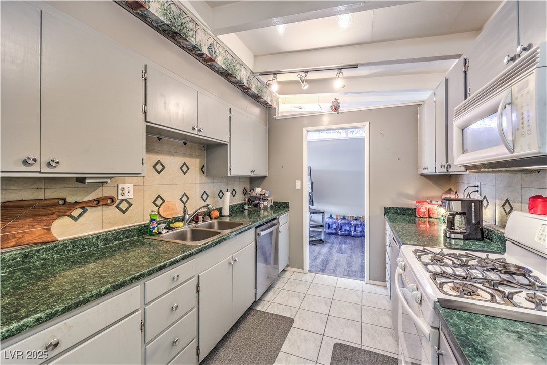 108 South Mallard Street