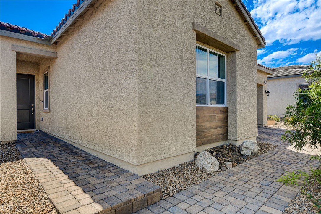 9016 Skye Canyon Ranch Street