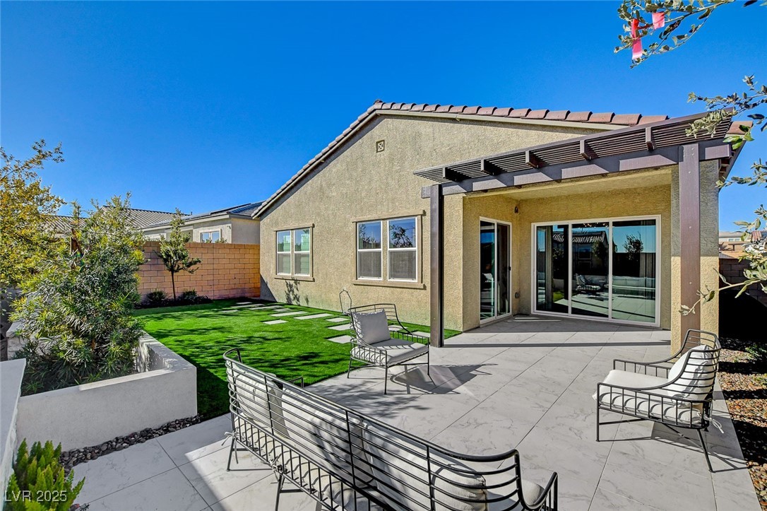 9016 Skye Canyon Ranch Street