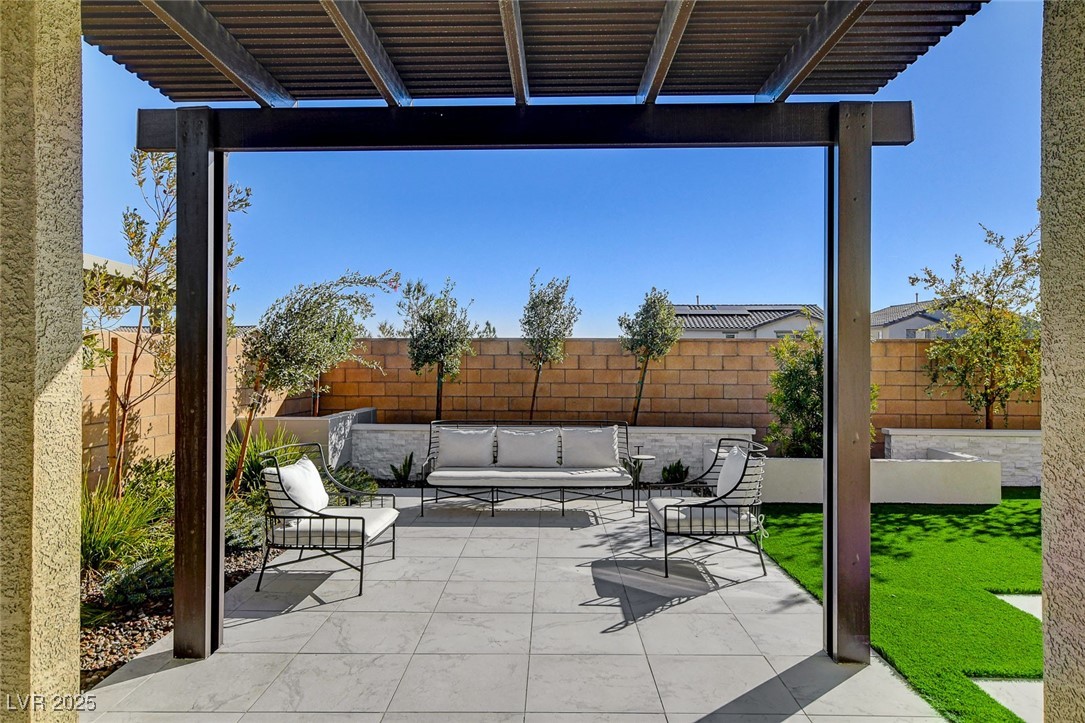 9016 Skye Canyon Ranch Street