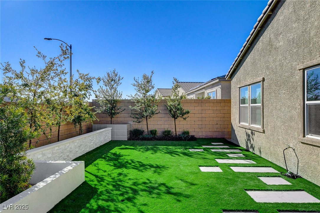 9016 Skye Canyon Ranch Street