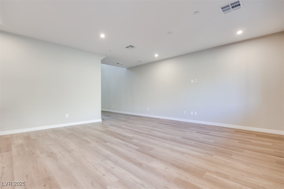 11904 Vector Ray Avenue