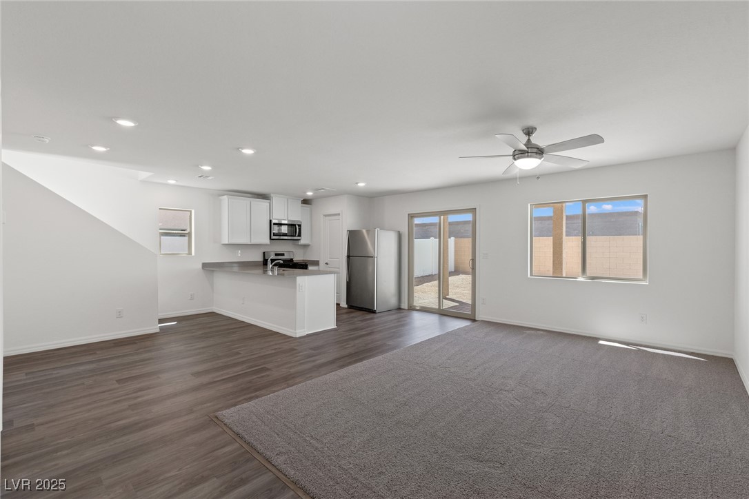 4922 Canna Lily Street