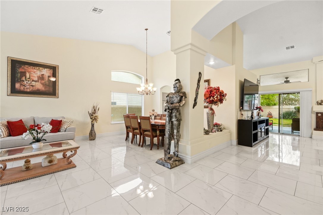 1504 Castle Crest Drive