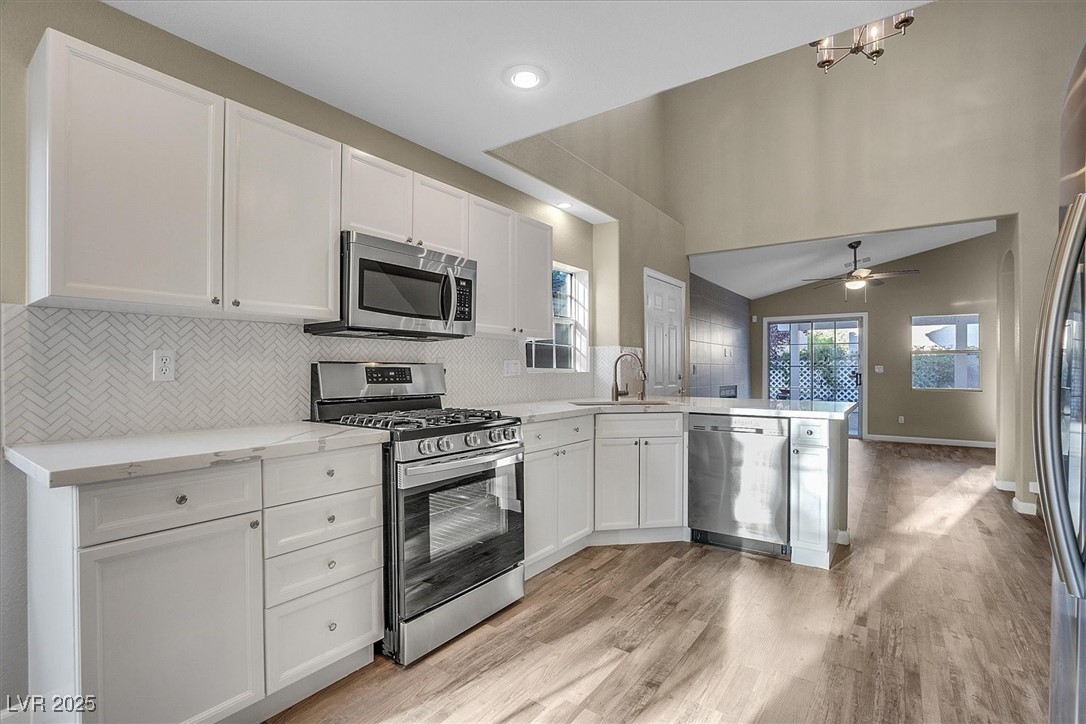 558 Poplar Leaf Street