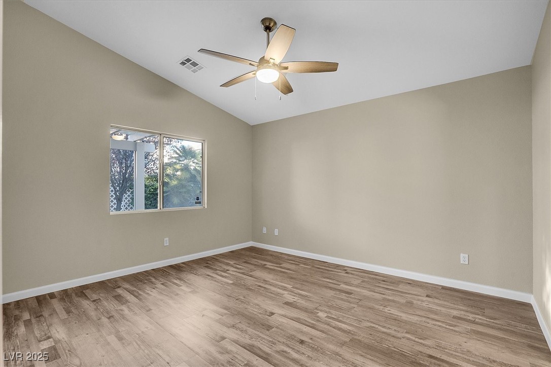 558 Poplar Leaf Street