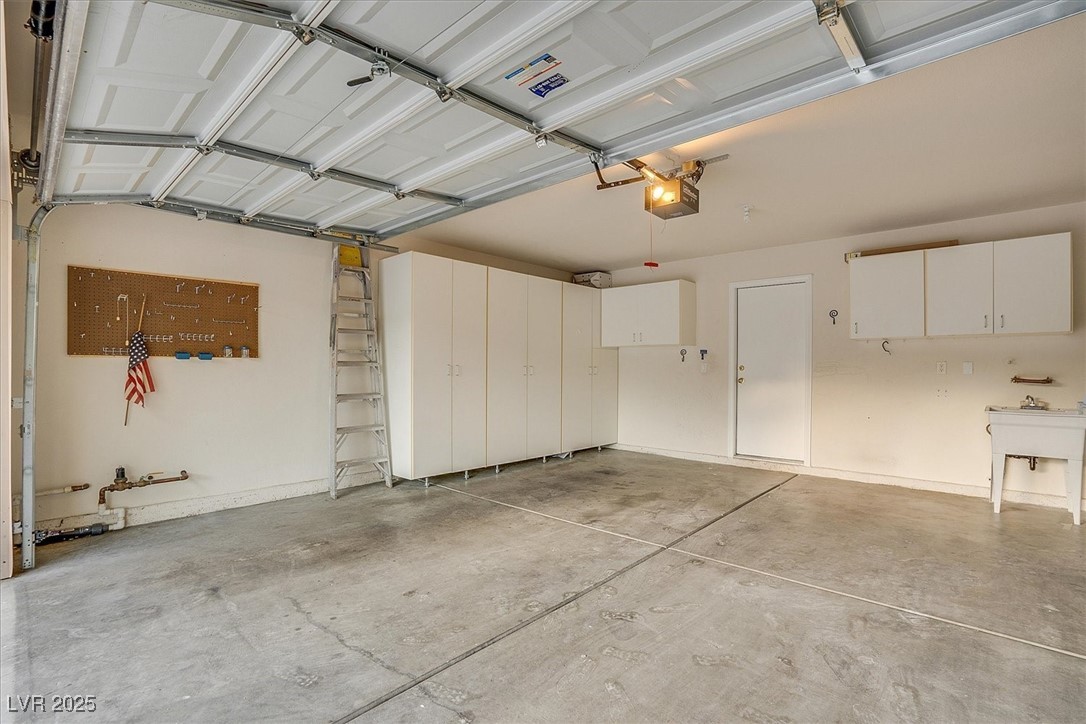 558 Poplar Leaf Street