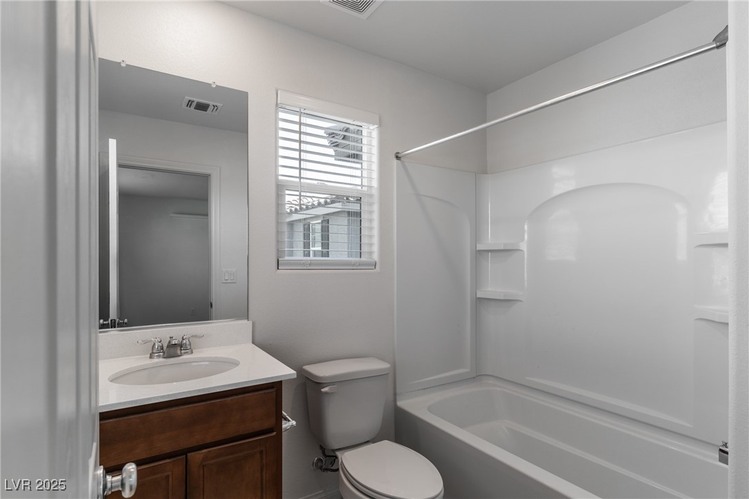 9217 Quartz Hills Avenue