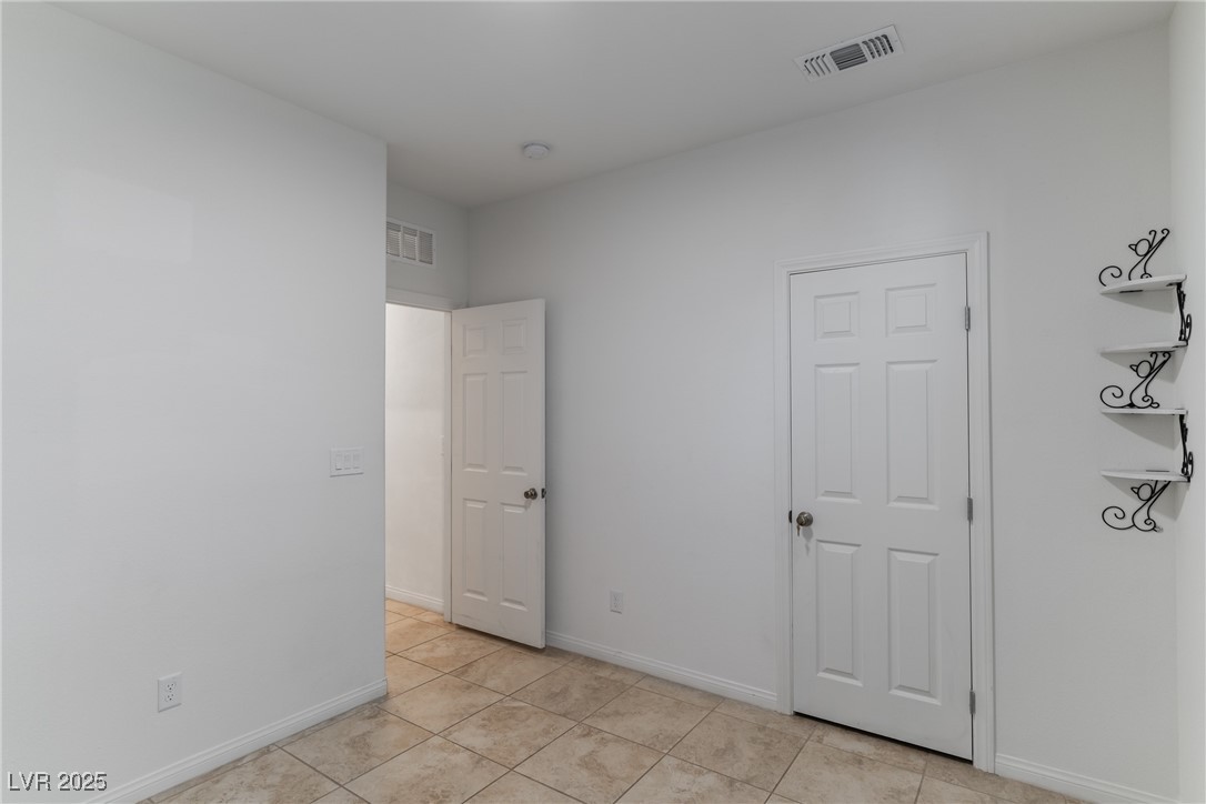 9217 Quartz Hills Avenue