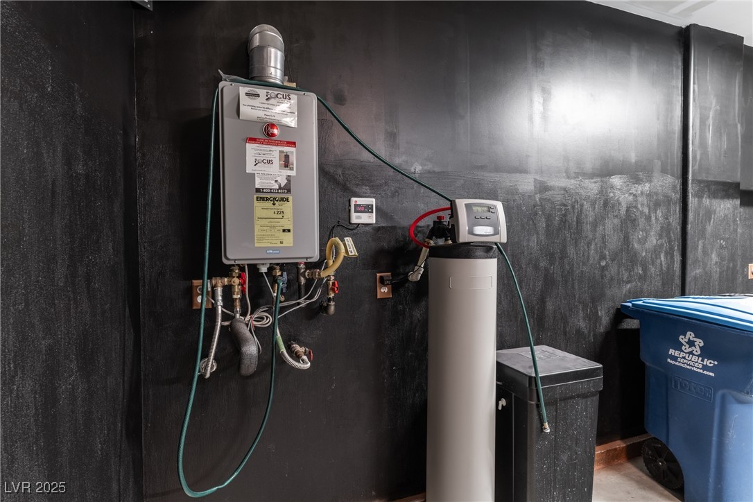 9217 Quartz Hills Avenue