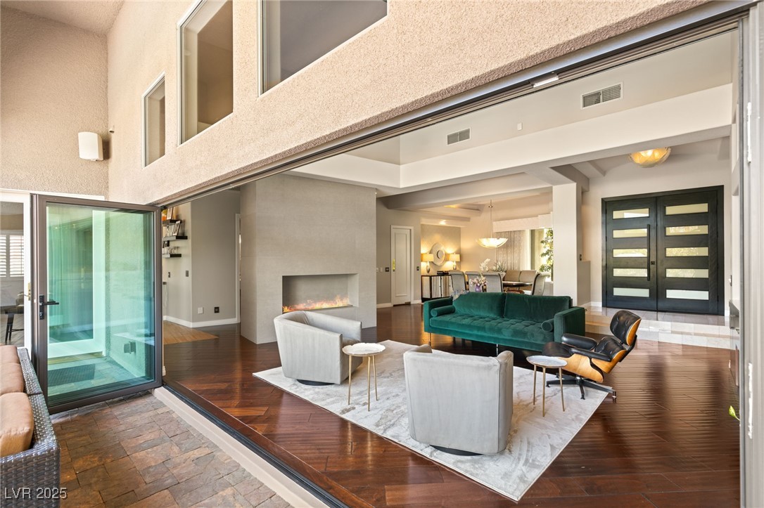 9113 Golden Eagle Drive