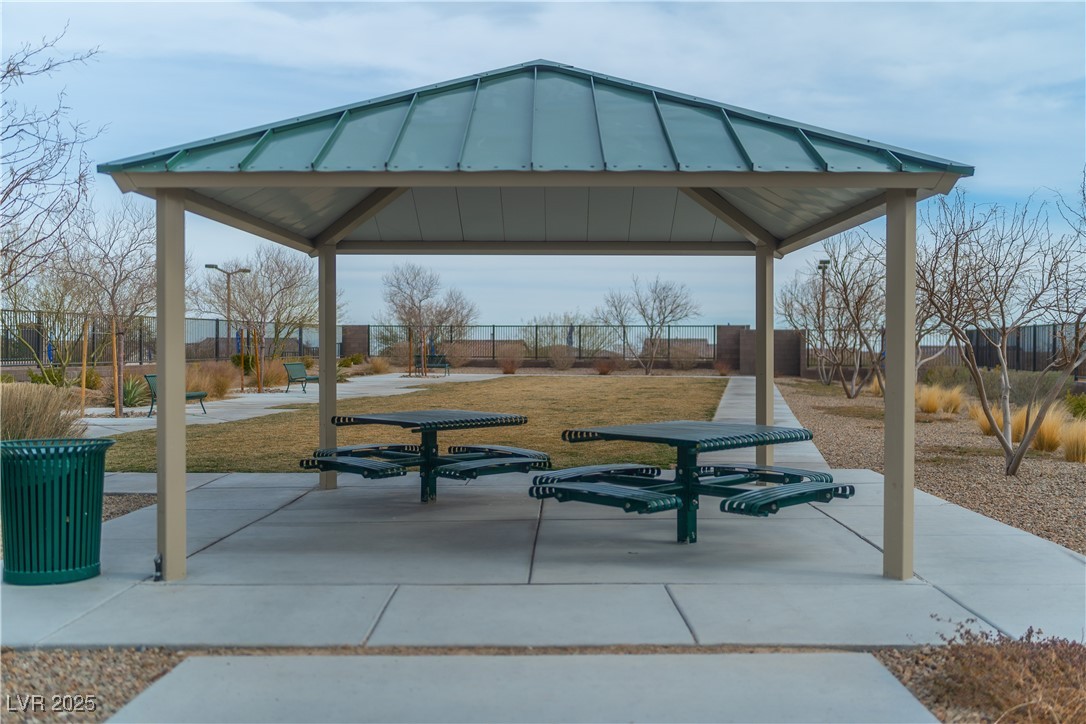 11885 Grassy Plain Avenue