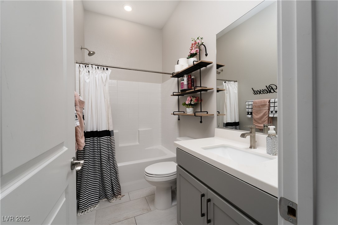 11885 Grassy Plain Avenue