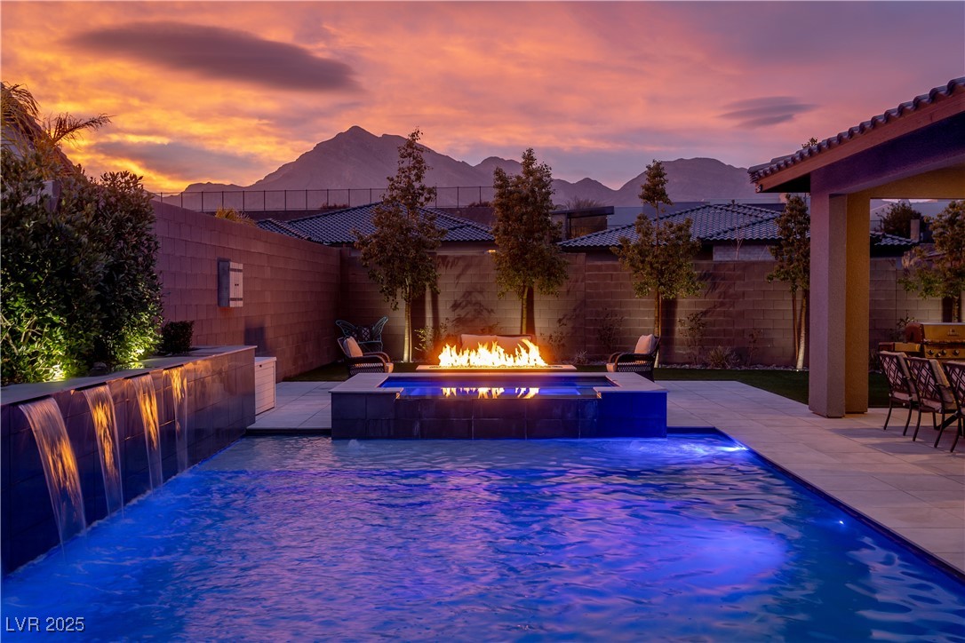 11885 Grassy Plain Avenue