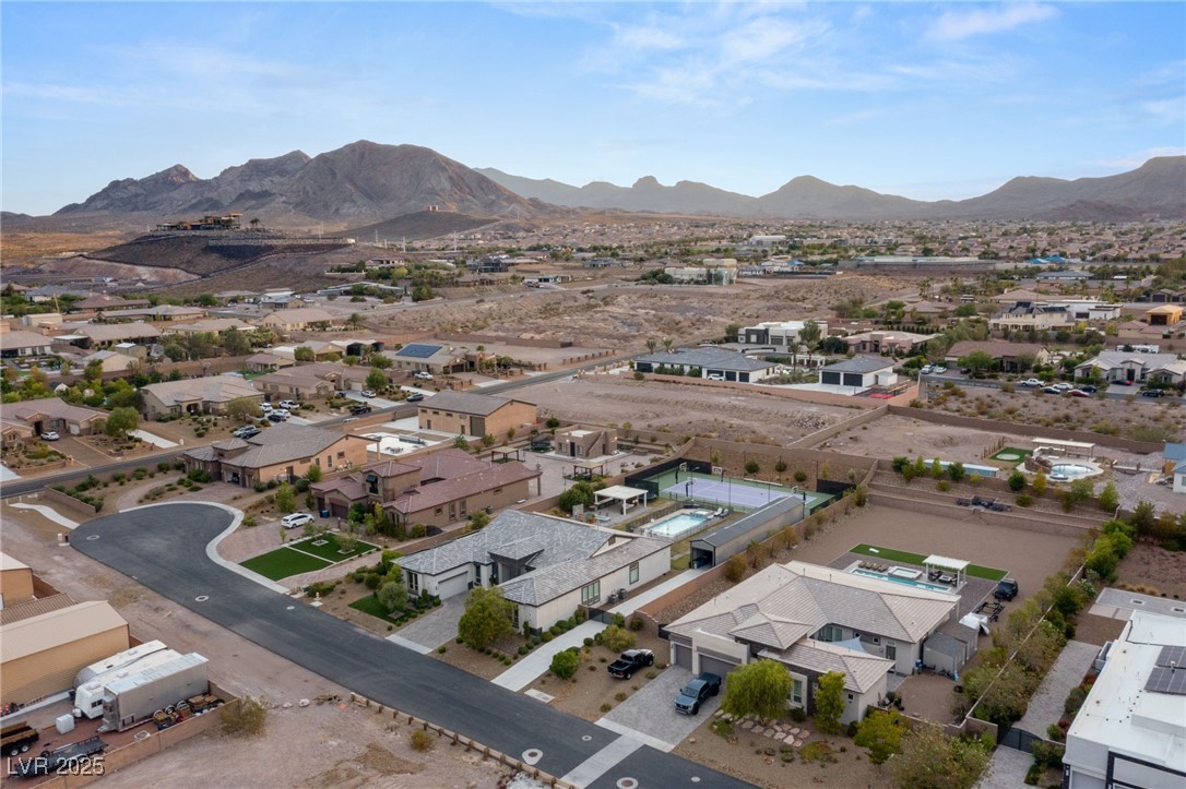 1121 Du Fort Hills Court
