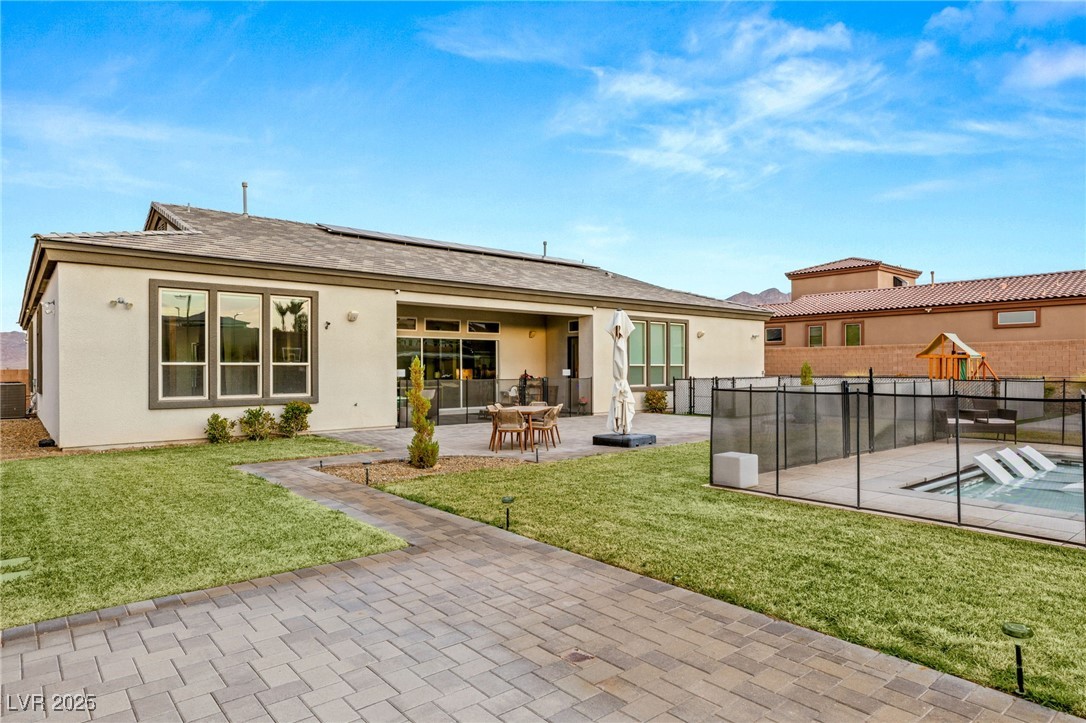 1121 Du Fort Hills Court