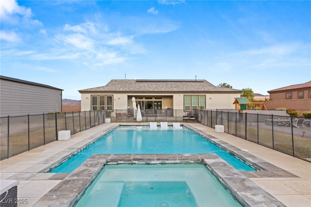 1121 Du Fort Hills Court
