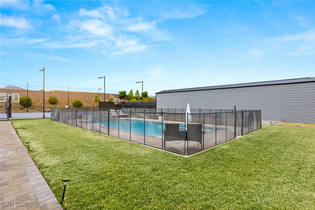 1121 Du Fort Hills Court