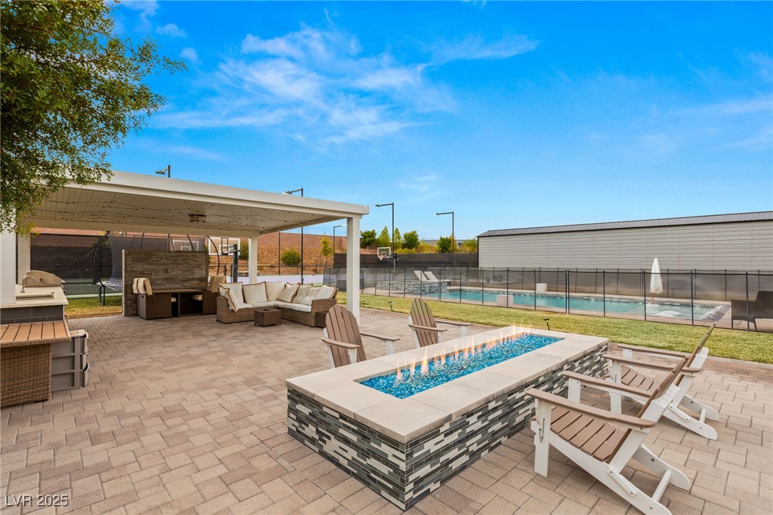 1121 Du Fort Hills Court