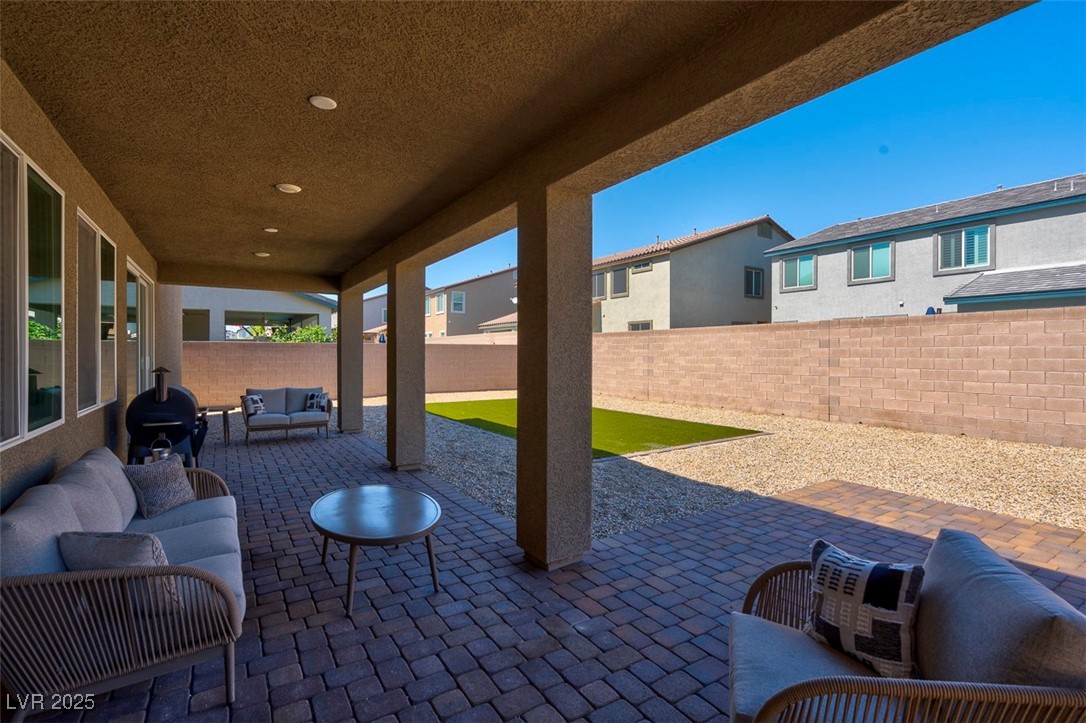 4128 Fossatello Avenue