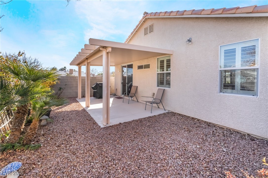 3952 Moon Tango Street