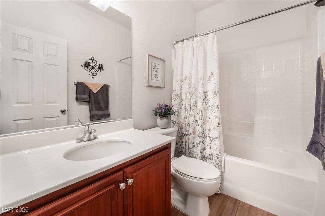 3952 Moon Tango Street