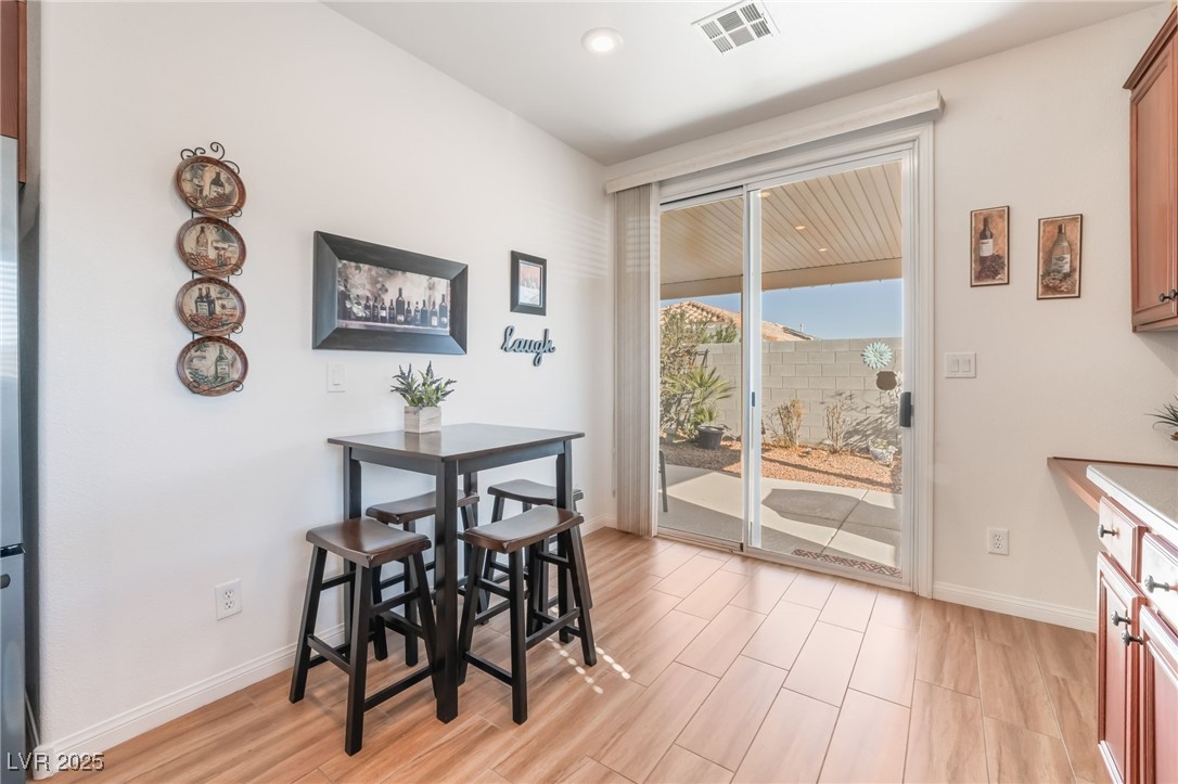 3952 Moon Tango Street