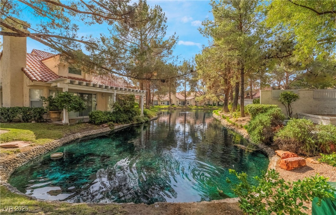 6914 Emerald Springs Lane
