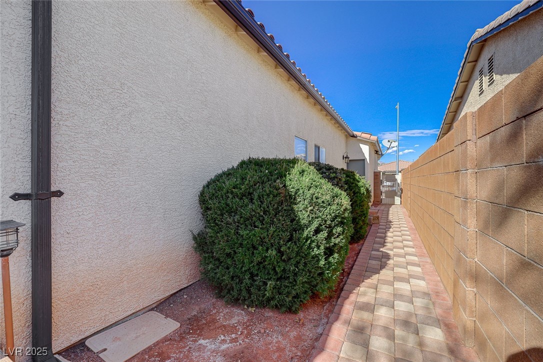 1713 Sagebrush Ranch Way