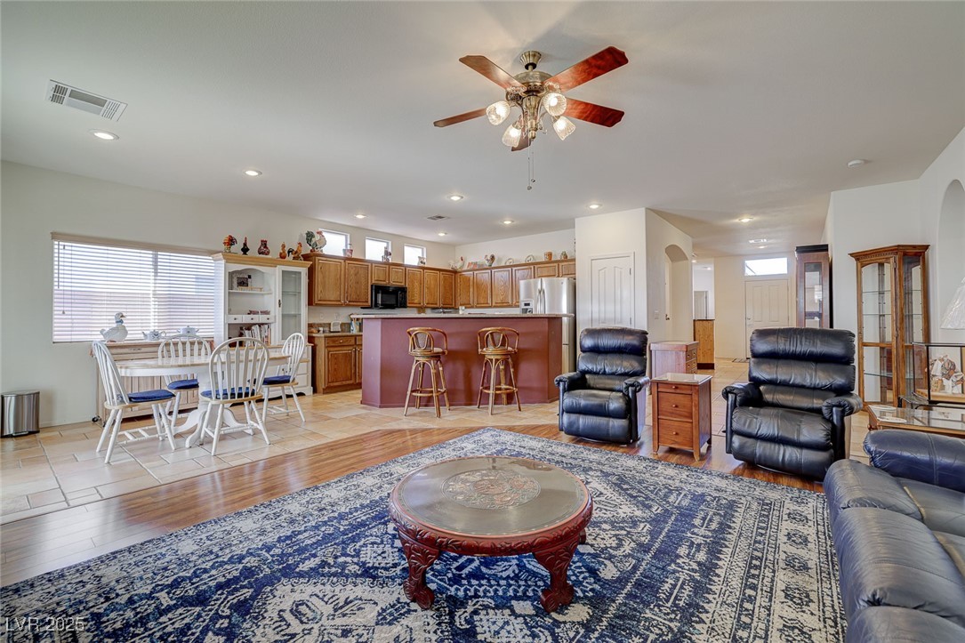 1713 Sagebrush Ranch Way