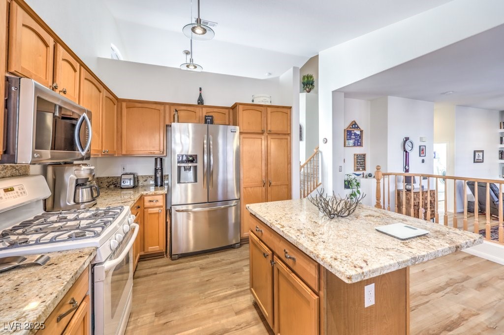 7553 Coral River Drive
