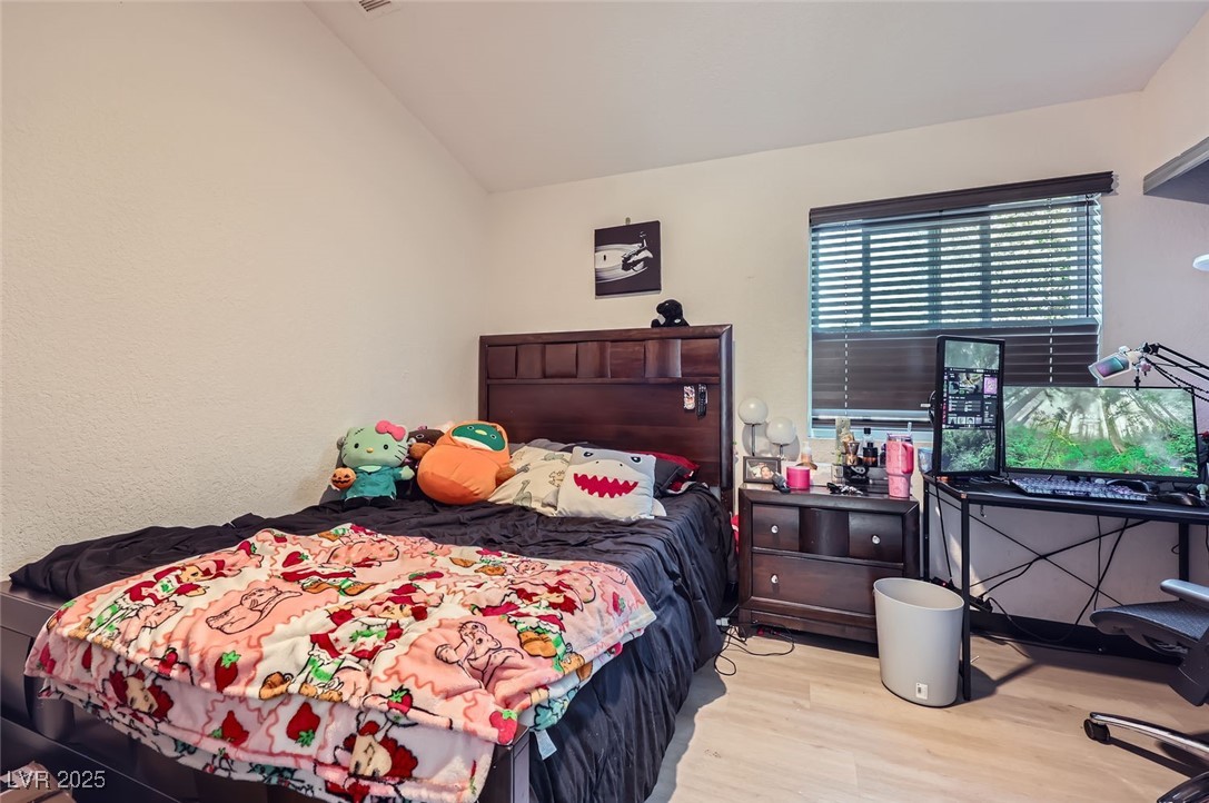 1506 Champagne Circle