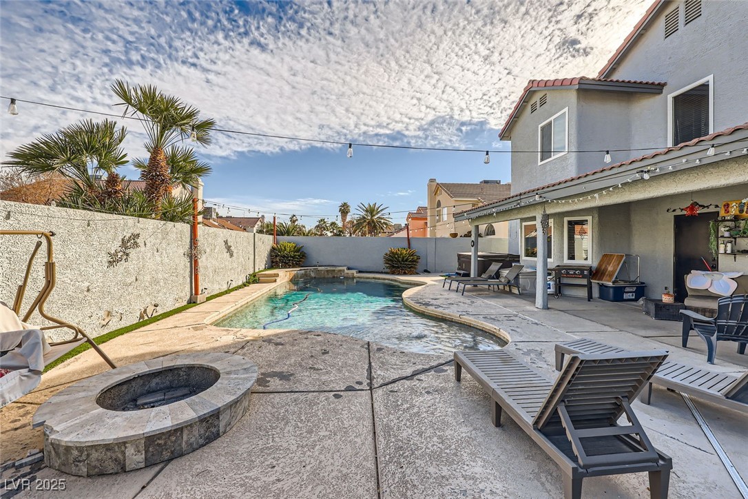 1506 Champagne Circle