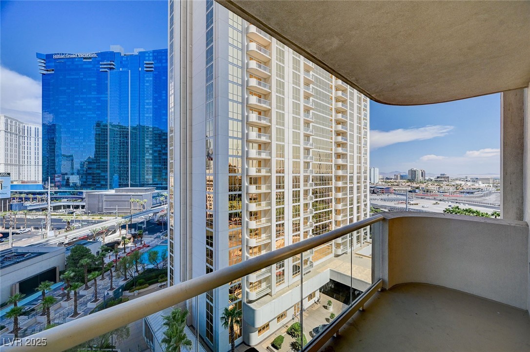 135 East Harmon Avenue 817