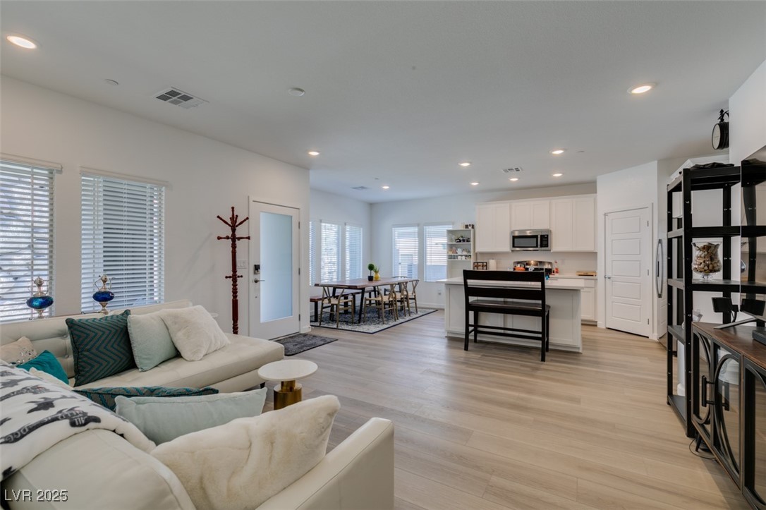 889 Elmwood Forest Lane