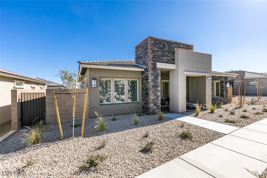 889 Elmwood Forest Lane