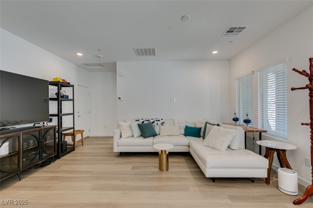 889 Elmwood Forest Lane