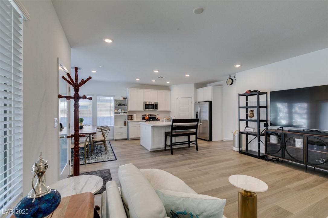 889 Elmwood Forest Lane