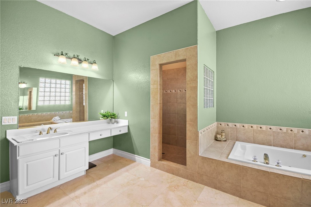 4200 Topsider Street