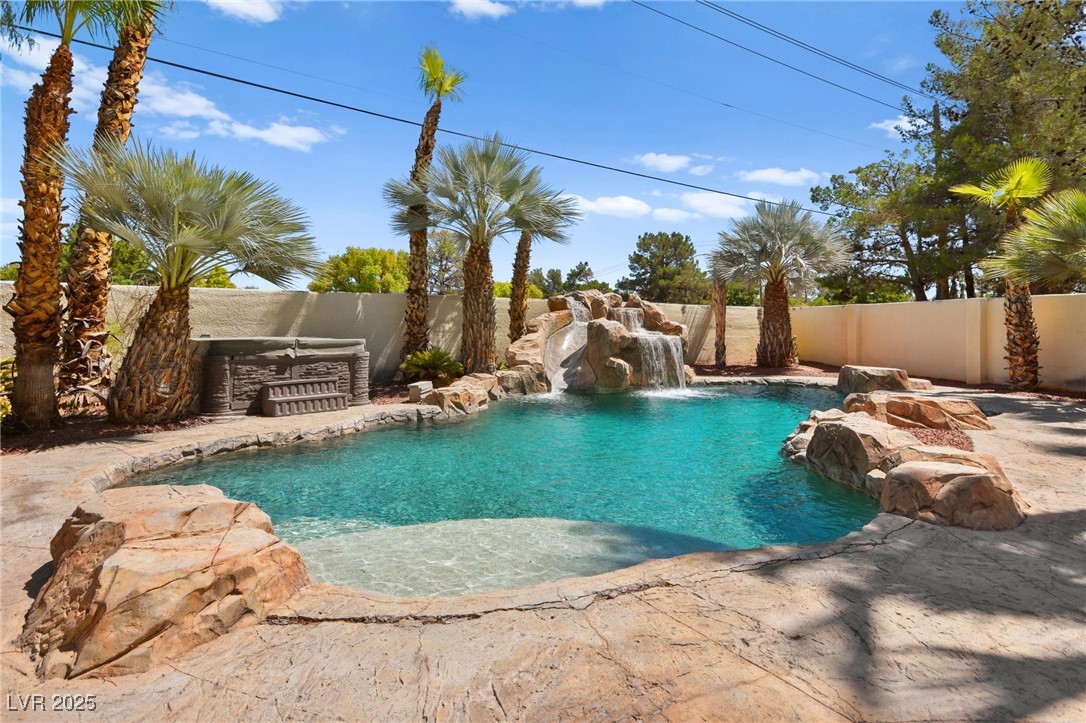 4200 Topsider Street