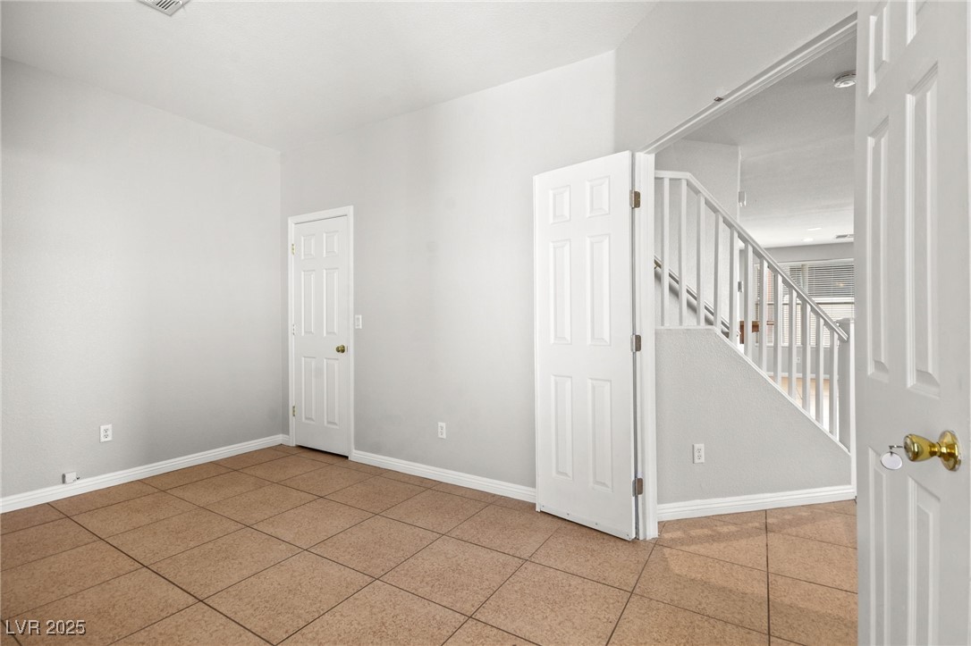 1220 Earth Court