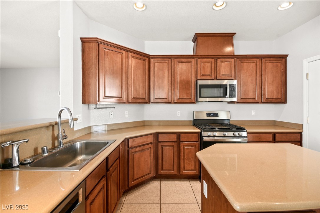 1220 Earth Court