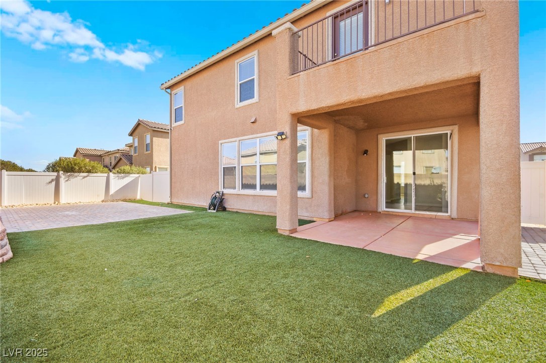 1220 Earth Court