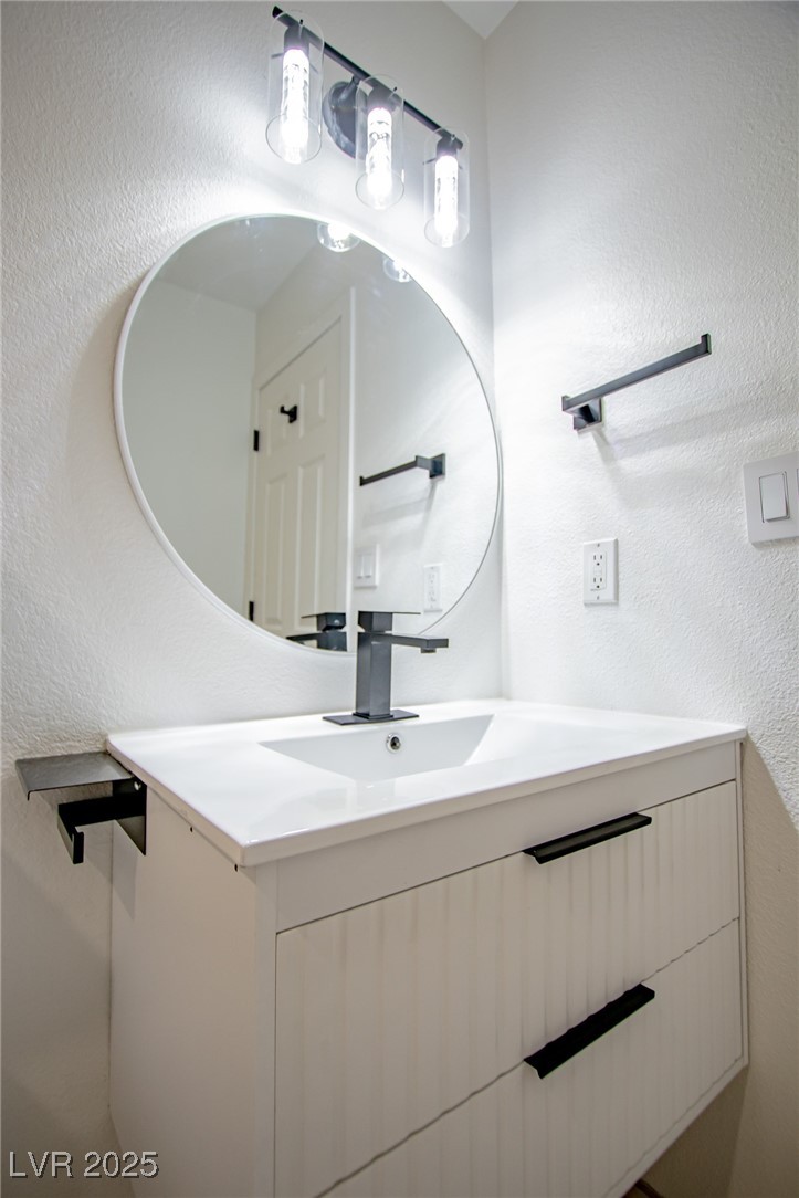 4369 Cloverhill Court